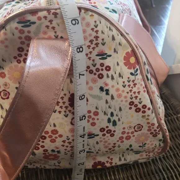 Disney Animator's Collection Belle Duffel Bag - Picture 10 of 13